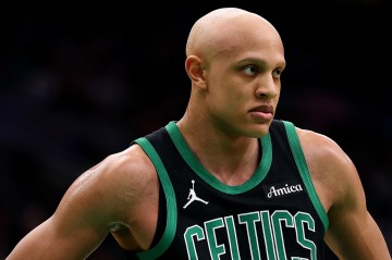 APP下载-塔图姆：沃尔什随时做好了出场准备 他为我们改变比赛走势